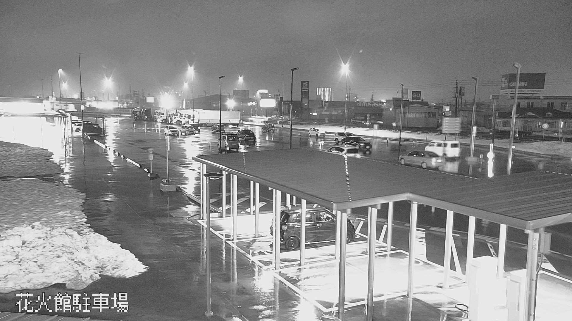 花火館駐車場