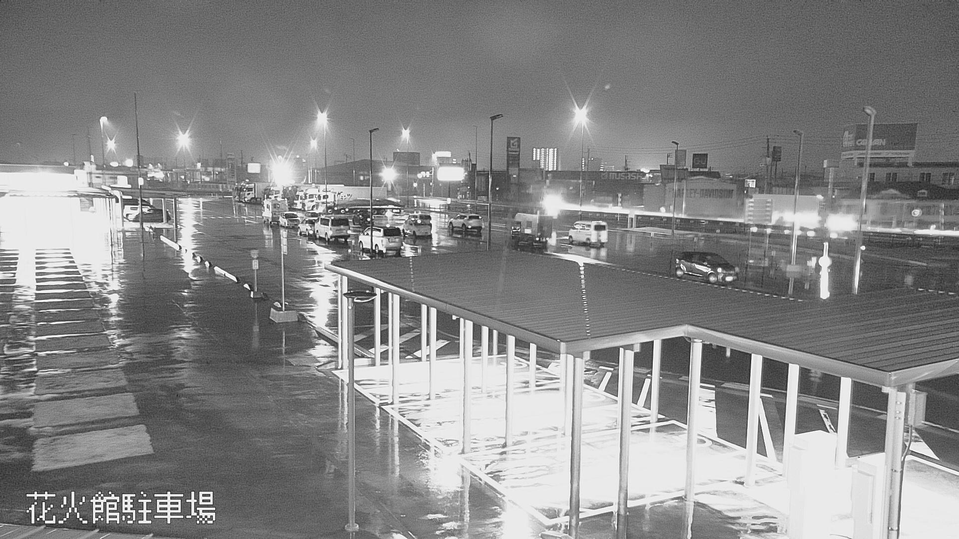 花火館駐車場