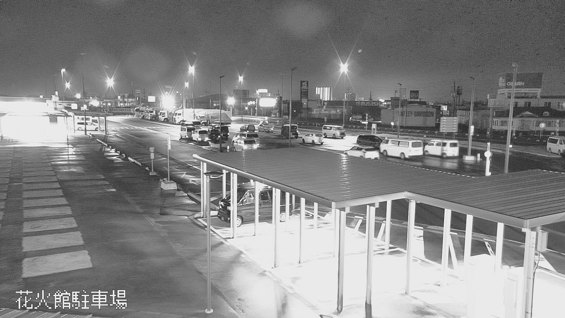 花火館駐車場