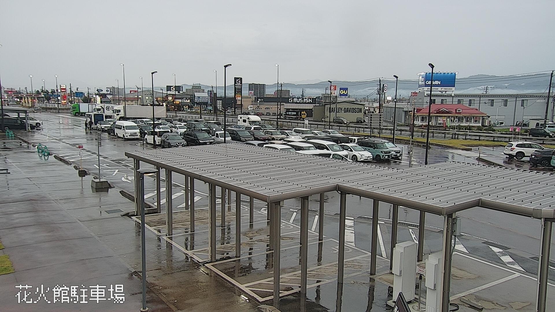 花火館駐車場